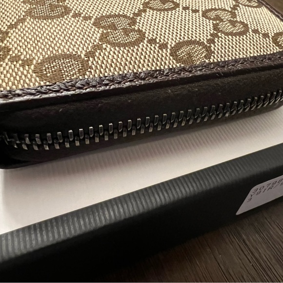 Authentic GG Gucci long zipper wallet with box and dusty! - Picture 6 of 12